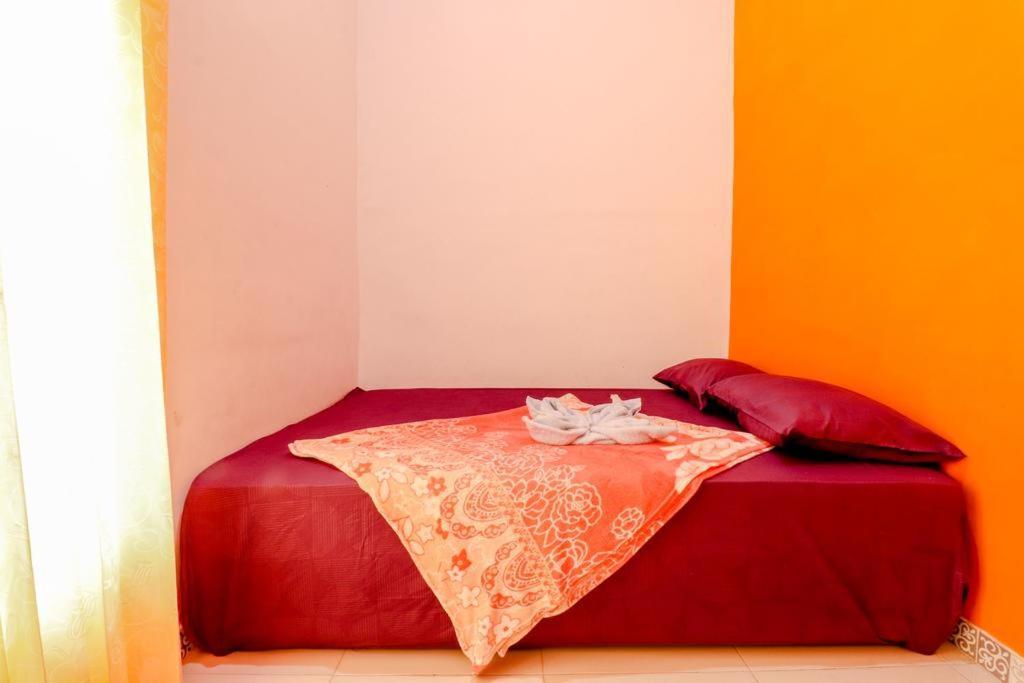 Pinky Guest House Batu Batu  Exterior photo